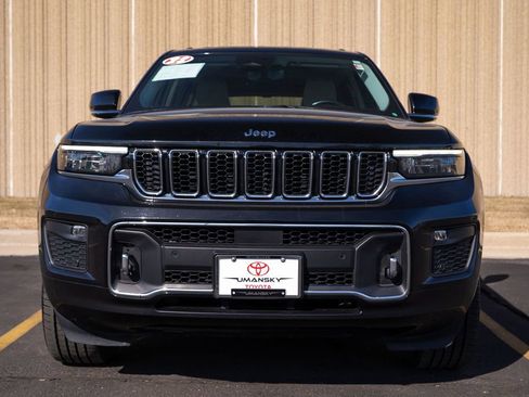 Used 2022 Jeep Grand Cherokee L Overland w/ Luxury Tech Group IV image 3