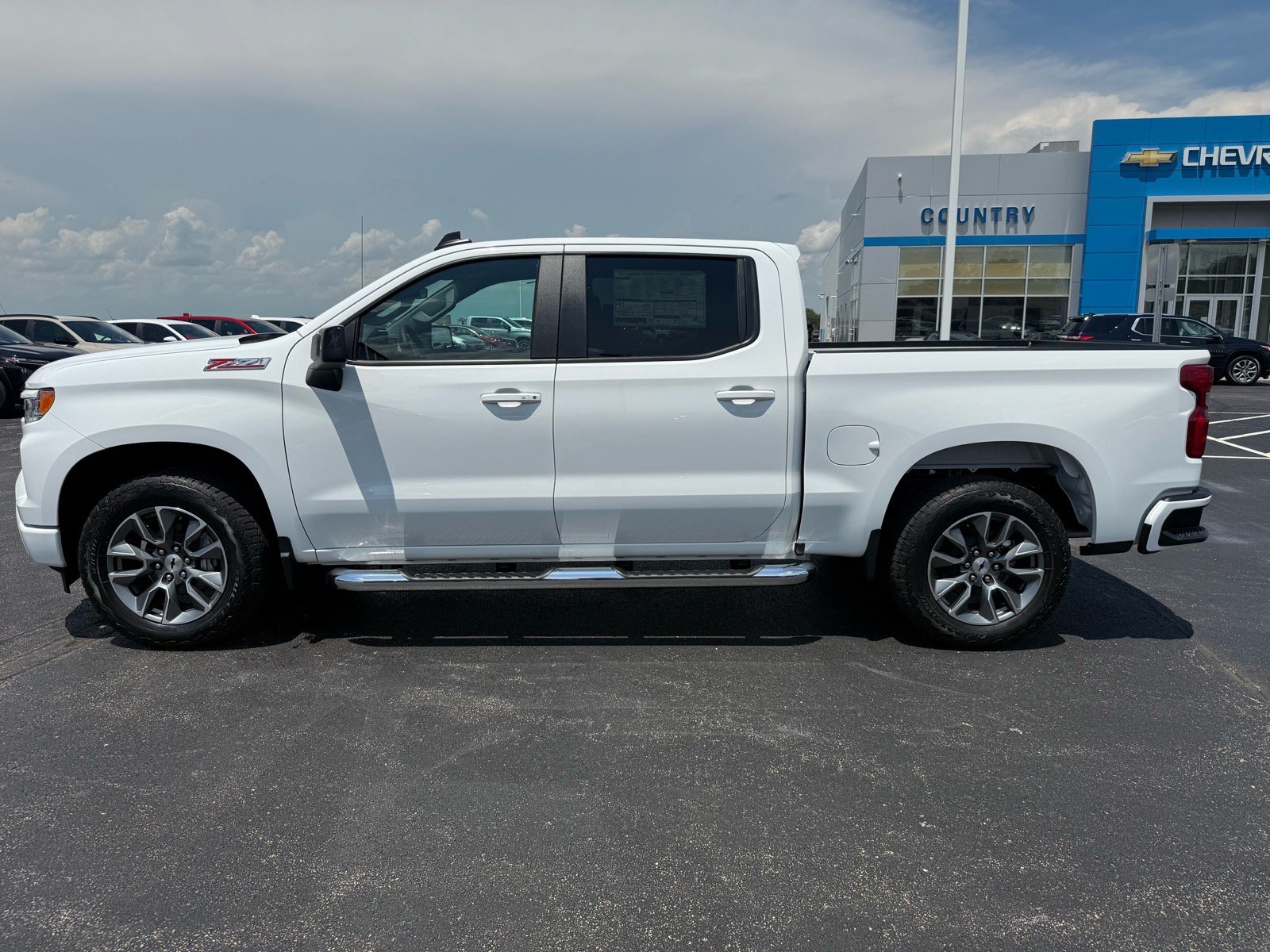 Used 2026 Chevrolet Silverado 1500 RST w/ All Star Edition Plus AWD/4WD image 2