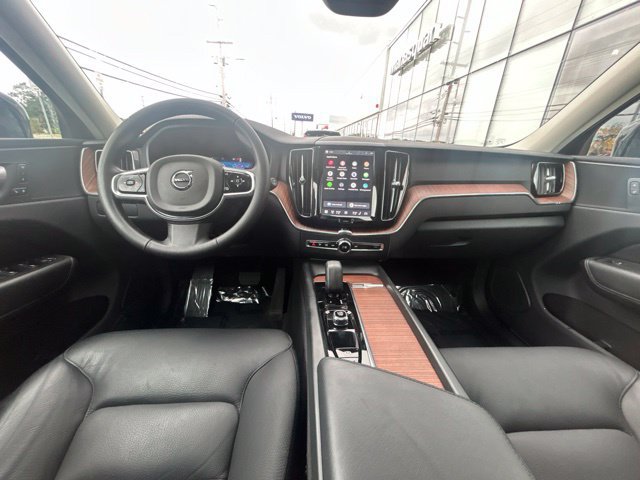 Certified 2024 Volvo XC60 B5 Plus w/ Protection Package Premier AWD/4WD image 16