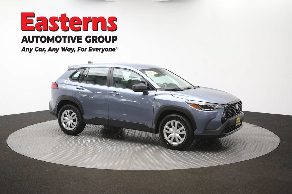 Used 2025 Toyota Corolla Cross L FWD image 46