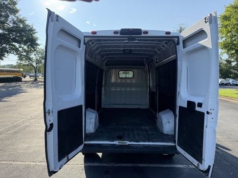 Used 2025 RAM ProMaster 2500 w/ Convenience Group FWD image 30