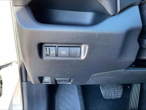 Used 2025 Toyota RAV4 XLE image 30