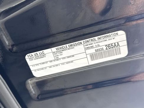 Used 2024 Jeep Grand Cherokee Limited image 42