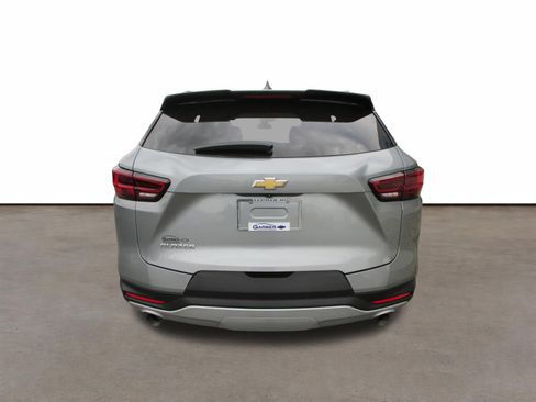 Used 2023 Chevrolet Blazer LT w/ Convenience Package FWD image 4