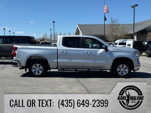 Used 2022 Chevrolet Silverado 1500 LT AWD/4WD image 7