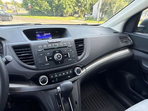 Used 2015 Honda CR-V LX image 24