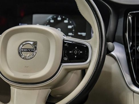 Used 2019 Volvo S60 T5 Momentum w/ Premium Package image 20