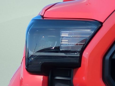 Used 2024 Toyota Tacoma TRD Sport image 9