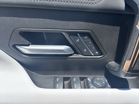 Used 2025 GMC Hummer EV 2X AWD/4WD image 16