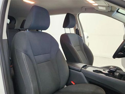 Used 2024 Nissan Rogue S FWD image 37