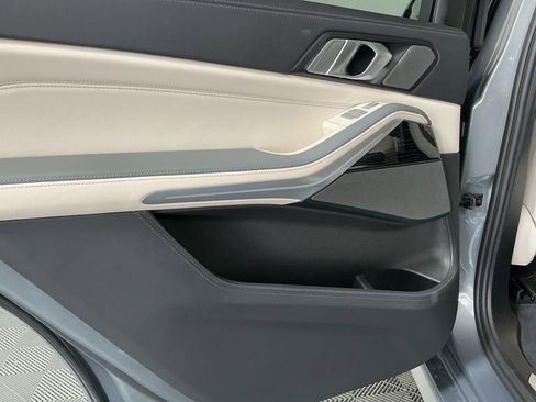 Certified 2024 BMW X7 M60i w/ Executive Package image 25