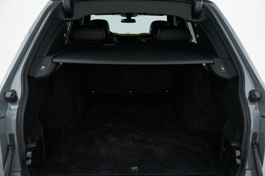 Used 2025 Rolls-Royce Cullinan AWD/4WD image 28