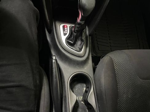 Used 2015 Dodge Dart SE image 32