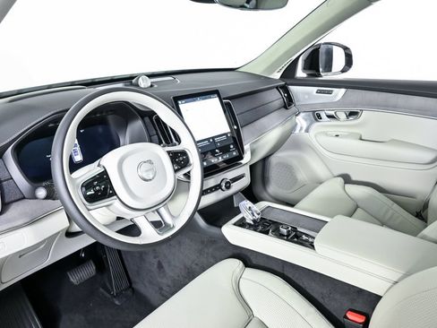 New 2026 Volvo XC90 B6 Ultra w/ Lounge Package AWD/4WD image 4