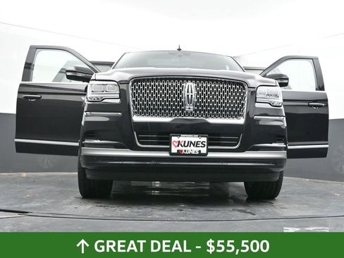 Used 2024 Lincoln Navigator Premiere image 70
