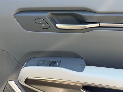 Certified 2026 Kia EV9 Wind AWD/4WD image 17