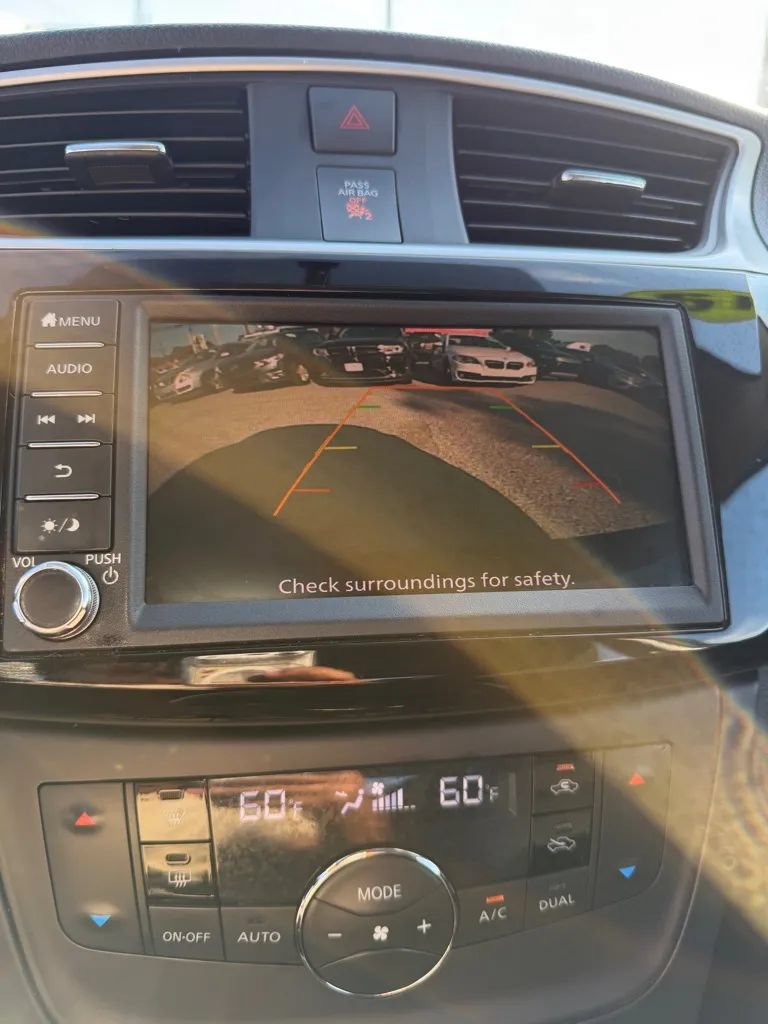 Used 2019 Nissan Sentra SV w/ Special Edition Package FWD image 13