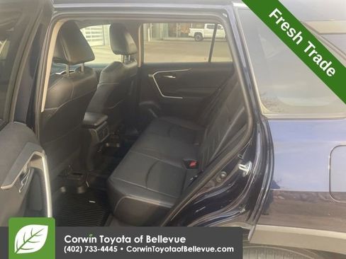 Used 2019 Toyota RAV4 XLE Premium image 13