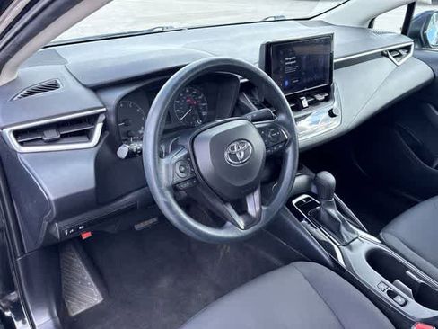 Used 2023 Toyota Corolla LE FWD image 2