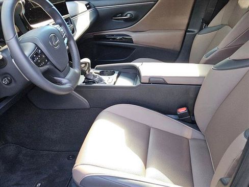 Used 2024 Lexus ES 350 w/ Premium Package FWD image 16