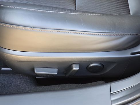 Used 2023 MAZDA MAZDA3 Hatchback w/ Appearance Package image 14