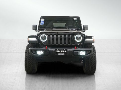 Used 2024 Jeep Wrangler Unlimited Rubicon AWD/4WD image 9