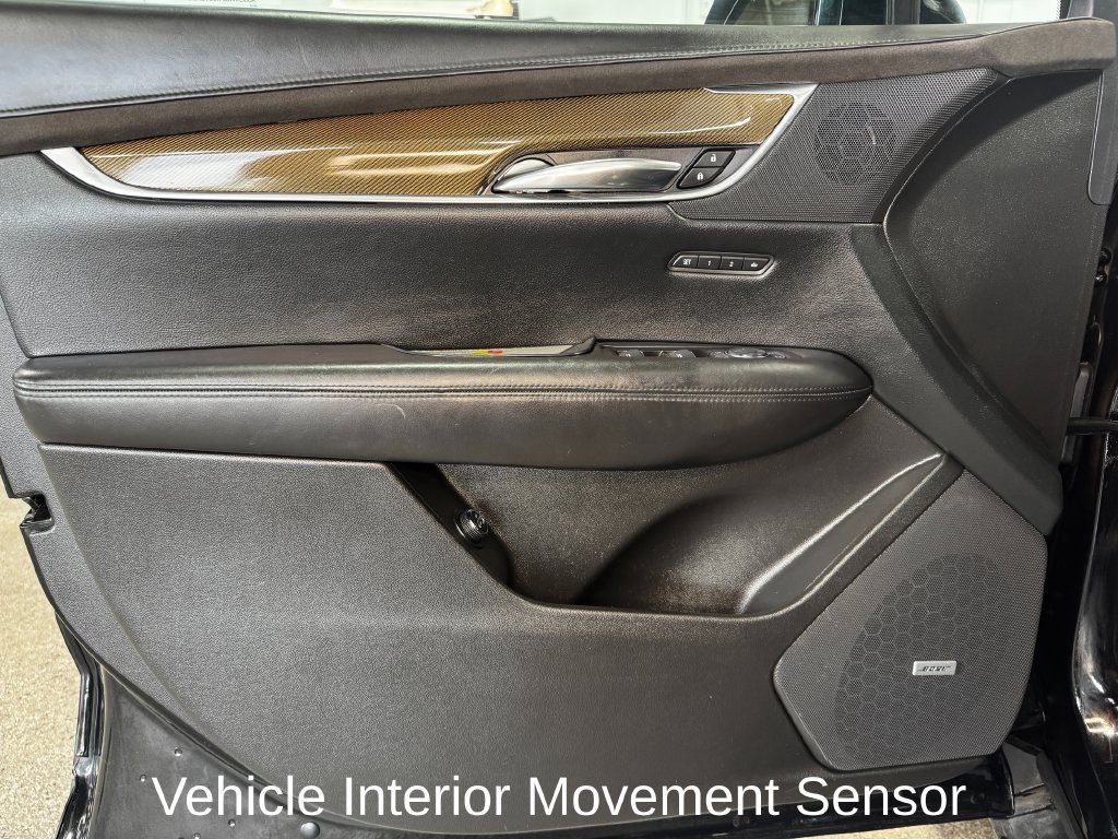 Used 2017 Cadillac XT5 Platinum AWD/4WD image 10