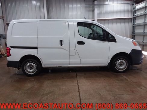 Used 2014 Nissan NV200 S w/ Back Door Glass Package image 3
