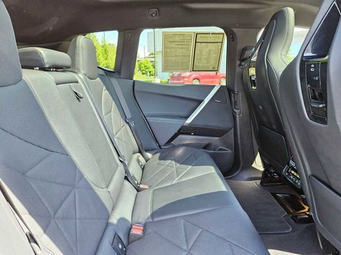 Used 2025 BMW iX xDrive50 image 15