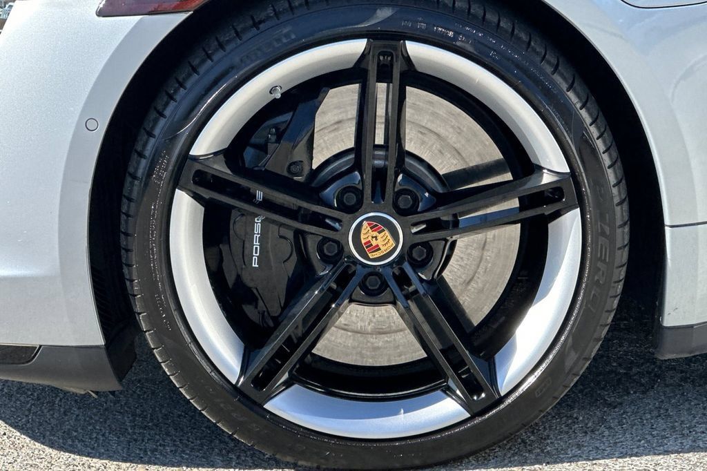 Used 2020 Porsche Taycan Turbo AWD/4WD image 25