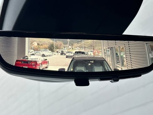 Used 2025 GMC Sierra 1500 AT4X image 21