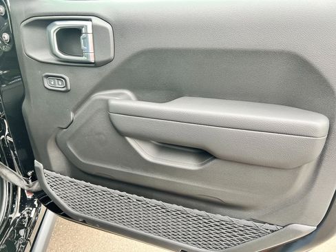 New 2026 Jeep Gladiator Mojave image 27