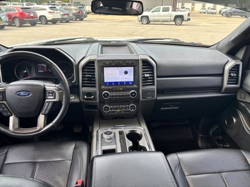 Used 2020 Ford Expedition XLT w/ Equipment Group 201A RWD image 14