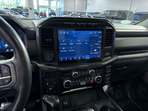 Used 2022 Ford F150 Lariat w/ Equipment Group 502A High AWD/4WD image 18