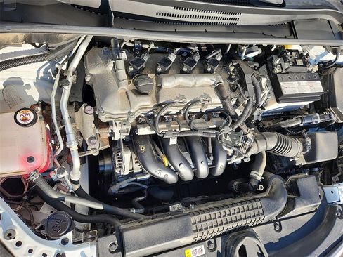 Used 2022 Toyota Corolla LE image 27