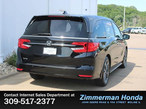 Certified 2022 Honda Odyssey Elite image 2