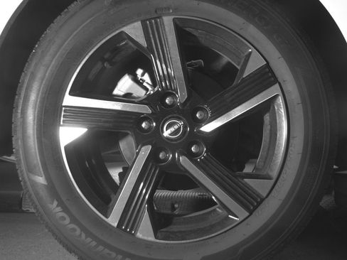 Used 2025 Nissan Sentra SV image 12