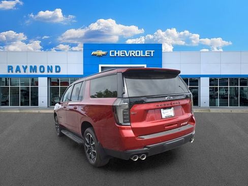 New 2026 Chevrolet Suburban RST w/ Comfort Package AWD/4WD image 6