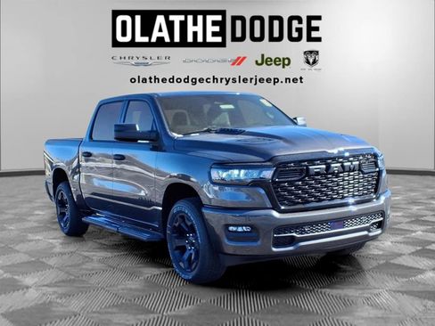 New 2026 RAM 1500 Express AWD/4WD image 29