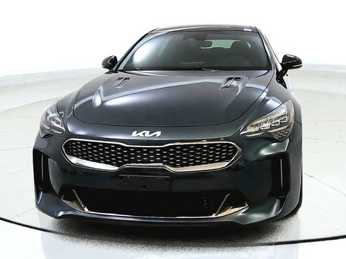 Used 2023 Kia Stinger GT-Line w/ Sun & Sound Package AWD/4WD image 2