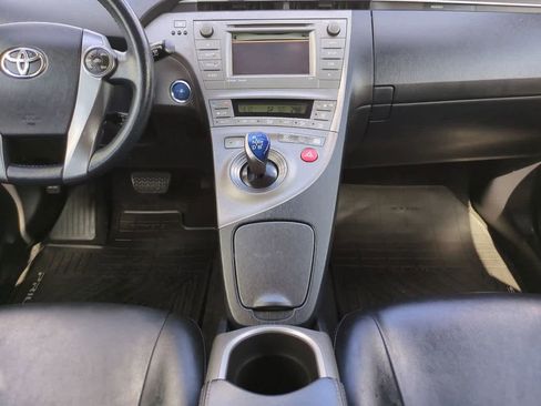 Used 2015 Toyota Prius Persona Series FWD image 18