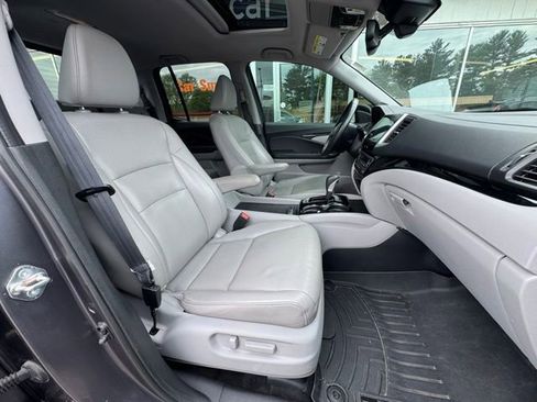 Used 2018 Honda Ridgeline RTL-E image 12