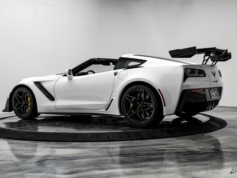 Used 2019 Chevrolet Corvette ZR1 image 11