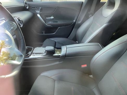 Used 2023 Mercedes-Benz CLA 250 image 9