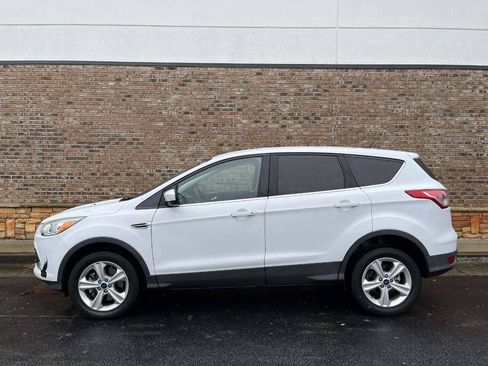 Used 2016 Ford Escape SE AWD/4WD image 2