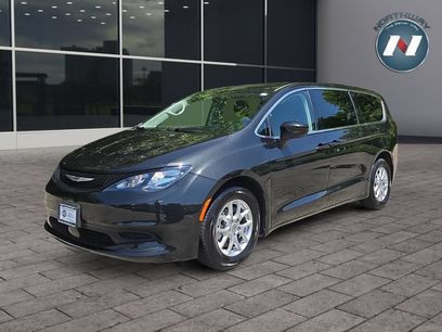 Used 2022 Chrysler Voyager LX