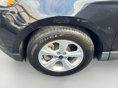 Used 2021 Ford Edge SE image 27