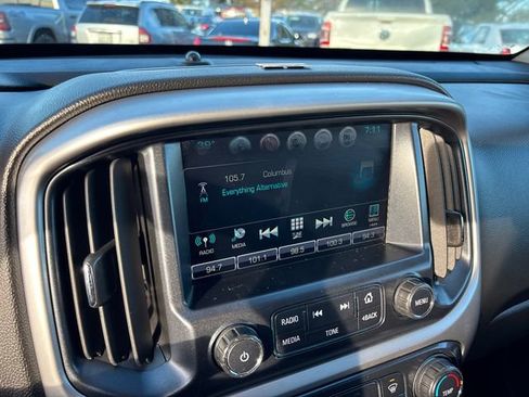 Used 2018 Chevrolet Colorado LT image 19