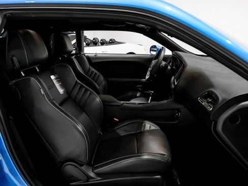 Used 2019 Dodge Challenger SRT Hellcat w/ Laguna Leather Package image 32