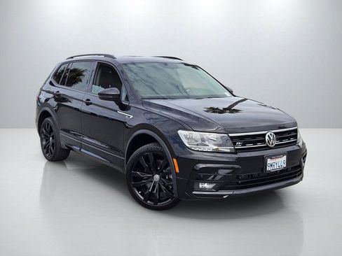 Used 2021 Volkswagen Tiguan SE R-Line image 1
